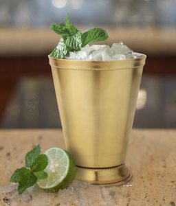 Prix d'usine – Ensemble de gobelets en acier inoxydable martelé plaqué or, tasses à Mint Julep et Moscow Mule, compatibles lave-vaisselle, pour garder les boissons au frais - Product Image 3