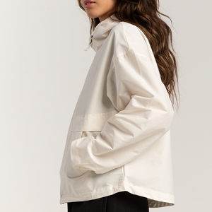 Chaqueta Cortavientos Softshell 2024 con Logotipo Personalizado para Mujer, Tejido de Alta Calidad para Exteriores, Cuello Alto, Procesamiento de Punto para Invierno - Product Image 2