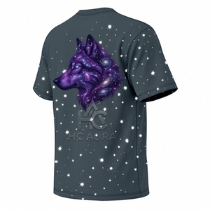 เสื้อยืดแขนสั้นสีเทา ลายหมาป่า สไตล์สตรีทแวร์ ยูนิเซ็กซ์ ผลิตจากผ้าฝ้าย/โพลีเอสเตอร์ที่ยั่งยืนตามเทรนด์ยอดนิยม พร้อมรับสกรีนโลโก้ตามสั่ง - Product Image 3