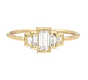 Bague de fiançailles tendance en moissanite taille baguette, or massif 14 carats, minimaliste, avec cinq pierres, cadeau d'anniversaire pour femme - Product Image 4