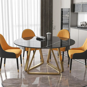 Mesa de comedor moderna de diseño nuevo con tablero de mármol y base de metal chapada en oro, mesa de comedor de metal de lujo para uso doméstico y en restaurantes. - Product Image 1