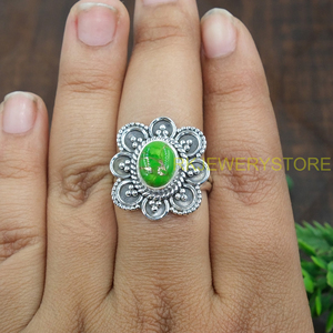 Anillo de Turquesa Verde Natural, Anillo de Plata de Ley 925, Anillo de Diseño Hecho a Mano, Anillo con Piedra Preciosa, Joyería de Turquesa - Product Image 2
