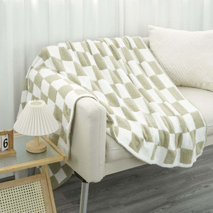 Couverture de lit unie de qualité professionnelle, tissage de luxe, finition extra douce, tissu ultra doux comme des plumes, personnalisable, élégante et confortable - Product Image 4