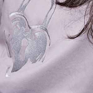 Camiseta de Algodón Bordada de Lujo para Mujer, Corte Holgado, Estilo Casual Moderno, Ropa de Calle, Moda de Verano - Product Image 6