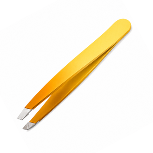 Pinzas de Precisión de Acero Inoxidable con Recubrimiento de Color Premium, Puntas Inclinadas y Agarre Fuerte para el Cuidado de las Cejas - Product Image 1