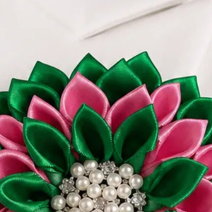 Broche de Flor Rosa, Elegante Pin Floral, Accesorio de Joyería para Mujer, Decoración de Moda con Centro Brillante - Product Image 4