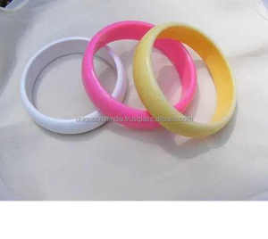 Bracelets simples en résine brillante | | Plusieurs couleurs disponibles, bijoux élégants faits à la main pour les femmes, parfaits pour un usage quotidien | | - Product Image 2