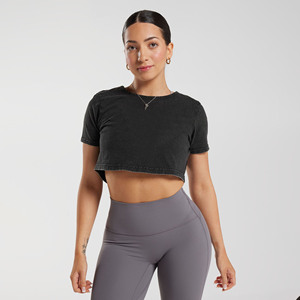 T-shirt court respirant personnalisé pour femme, délavé à l'acide, style vintage, col rond, manches courtes, avec appliqué décoratif personnalisé en GSM - Product Image 1