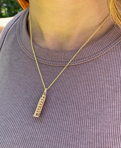 Collar con Colgante Vintage de la Torre de Pisa Chapado en Oro de 18K con Cadena de Serpiente Minimalista para Uso Diario de Mujer, Certificado IGI - Product Image 1