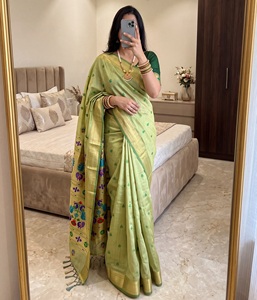 Sari en coton Muga vert doux et pur avec broderie Meenakari, tenue ethnique pour femme, idéal pour mariage, festival, ou usage quotidien - Product Image 1