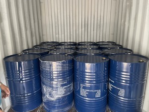 NGOC CHAU RUBBER Vietnam Latex naturel 60% DRC Haute teneur en ammoniac Certifié ISO 9001:2015 Résistant à l'usure Haute résistance aux chocs Liquide - Product Image 5