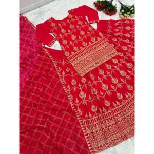 Ropa de Diseño India y Pakistaní, Elegante Top Lehenga y Dupatta con Bordado Chino - Product Image 6