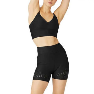 Conjunto de Top y Shorts de Yoga de Fácil Colocación, Hechos a Medida, de la Mejor Calidad, con Diseño y Estampado Personalizados a Precio de Mayoreo - Product Image 1