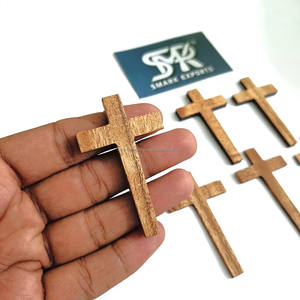 Abalorios de cruz de madera clásicos para hacer collares y joyas, perfectos para diseños de rosarios y llaveros artesanales cristianos - Product Image 1