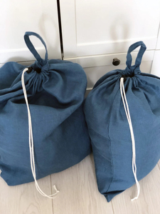 Bolsa Promocional Impermeable de Poliéster con Cordón, Orificio para Auriculares y Bolsillo con Cremallera, Personalizable, Gran Venta - Product Image 4
