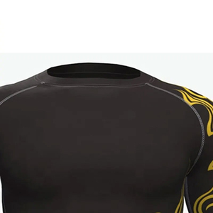 Camiseta de Compresión de Cobertura Total con Estampado Tribal Dorado sobre Negro, de Secado Rápido, para Entrenamiento de BJJ Jiu Jitsu - Product Image 6