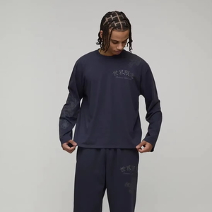 Camiseta Oversize para Hombre, Corte Cuadrado, Hombros Caídos, Ajuste Holgado, Algodón Grueso, Estilo Urbano, Diseño Personalizado, Proveedor - Product Image 1