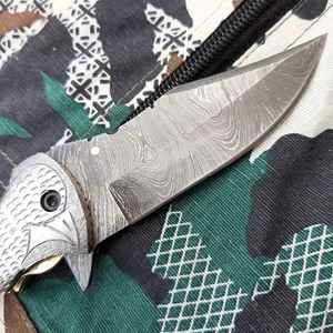 Couteau de chasse Tracker à lame fixe en acier Damas forgé sur mesure, manche en bois, étui inclus, support OEM, couteau de camping - Product Image 5