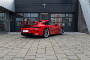 รถ SUV ปี 2025 รุ่น 911 GT3 มือสอง สภาพดี เครื่องยนต์เบนซิน 4.1-6 ลิตร เทอร์โบ 510 แรงม้า ภายในเบาะหนังสีเข้ม - Product Image 6