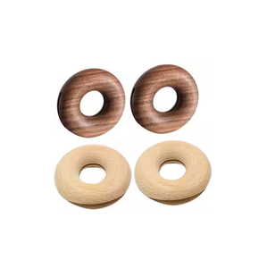 Ensemble de quatre pinces à sac en bois, design minimaliste, forme de beignet en bois naturel durable, largeur de 3 à 3,9 pouces - Product Image 1