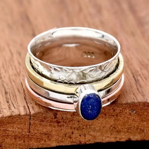 Anillo Giratorio de Plata de Ley 925 con Lapislázuli, Banda Ancha, Dos Tonos, Texturizado, para Meditación, Regalo para Mujer - Product Image 2