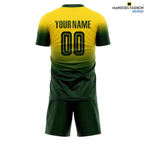 Maillot de football personnalisé unisexe en sublimation or et vert, respirant, séchage rapide, performance sportive - Product Image 4