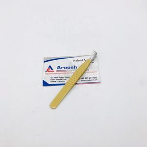 แหนบต่อขนตาสแตนเลสเคลือบสีทองแบบมืออาชีพ90องศาออกแบบโลโก้ได้ตามที่ต้องการด้ามจับทรงเพชรแหลมทนทาน - Product Image 2