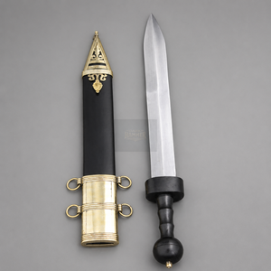 Épée courte Dark Hammer Art de style viking, inspirée de la Pompei romaine, avec fourreau en bois, finitions en cuir et en laiton. - Product Image 2