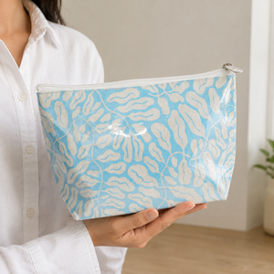 Pochette cosmétique en coton 140 GSM avec fermeture éclair à motif feuille PVC 26x14x8 cm, logo personnalisé, vente en gros, marque privée pour les voyages et les articles de toilette - Product Image 6