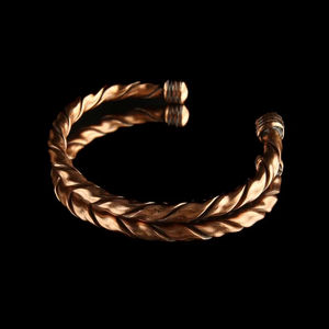 กำไลทองแดงแท้ทำมือปรับขนาดได้เพื่อพลังจิตวิญญาณและการบำบัดรักษา - Product Image 1