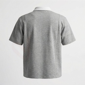 Chemise de golf pour homme en polyester gris à manches courtes, col zippé, séchage rapide, tricotée, design uni, coupe classique - Product Image 2