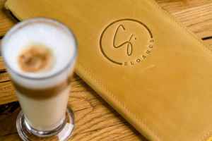 Porta Menús Plegable de Cuero de Lujo, Resistente, para Restaurante, Cafetería, Hotel, con Personalización de Marca LMC-0056 - Product Image 5