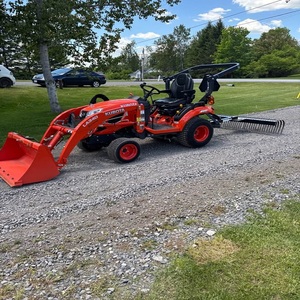 Chargeuse-pelleteuse multifonctionnelle Kubota BX23S, mini tracteur agricole |   Tracteur compact Kubota BX23S 4x4 avec chargeur - Product Image 5