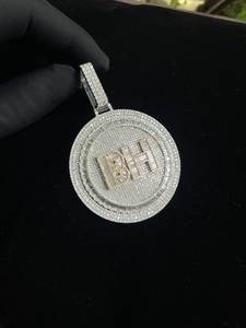 Pendentif personnalisé de luxe en moissanite certifiée, entièrement serti, bicolore, style hip-hop, avec initiale, en argent sterling 925, cadeau - Product Image 4