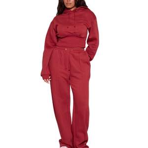 Ensemble survêtement décontracté 2 pièces pour femme : crop top à capuche et pantalon jogger taille haute, couleur unie, vente en gros - Product Image 3