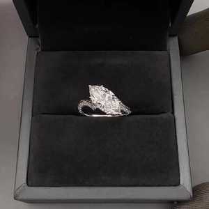 แหวนหมั้นเพชรทรงมาร์คีส์เพาะเลี้ยงในห้องปฏิบัติการ ขายส่ง ทอง 14k 18k 2 กะรัต แบบหนามเตย แหวนแต่งงานแบบวงแหวนไขว้ ผู้ผลิต - Product Image 1