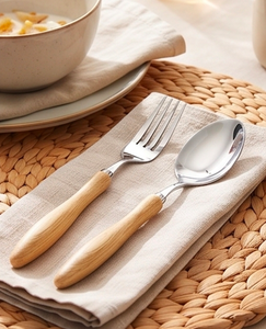 Ensemble de couverts minimalistes avec manche en bois, tête en acier inoxydable poli miroir, passe au lave-vaisselle, pour mariages et événements - Product Image 4