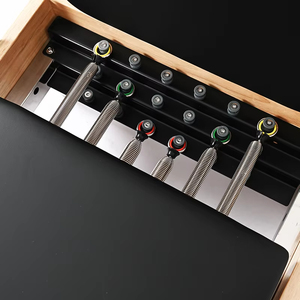 Reformer Pilates en chêne personnalisé, machine de fitness en bois de caoutchouc durable pour le <span class=keywords><strong>yoga</strong></span>, Reformer Pilates en bois pour usage commercial - Product Image 4