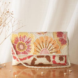 Nuevo lanzamiento: Bolsos de mano con cuentas para mujer, bolsos hechos a mano a precios de exportación, bolsos de hombro. - Product Image 3