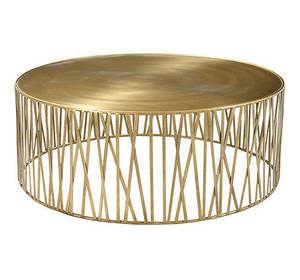 Mesa de Centro con Acabado Dorado, Mueble de Metal Redondeado para Servir Café o Desayuno, Mesa de Café de Metal de Estilo Moderno - Product Image 1