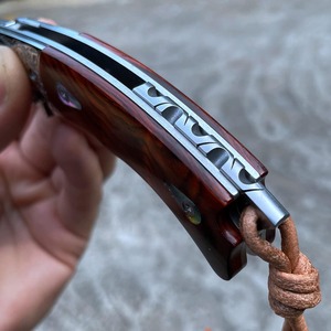 มีดพับเหล็กดามัสกัส 67 ชั้น คุณภาพสูง ด้ามไม้พะยูง พกพาสะดวก EDC สำหรับเอาตัวรอด  OEM ปรับแต่งได้ เป็นของขวัญ - Product Image 4