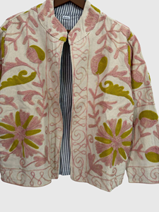 Veste à col mandarin brodée à la main avec des motifs floraux, manches longues, en coton, style Prairie Chic, vêtements de printemps, grande taille pour femmes - Product Image 6