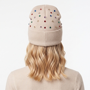 Bonnet d'hiver personnalisé brodé, doux et chaud, en tricot, avec décorations de perles et strass, pour femme, avec logo personnalisé - Product Image 6