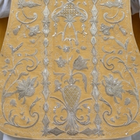 Chasuble romaine personnalisée en damassé doré, brodée à la main avec fil d'argent, pour homme adulte, vêtement liturgique traditionnel pour cérémonies religieuses
