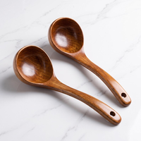 Grande cuillère de cuisine en bois, ustensile de cuisine en bois fait main, cuillère de service rustique, cuillère en bois naturel, cadeau pour cuisine champêtre