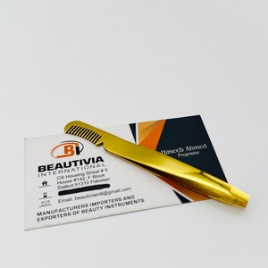 Pinzas de Cejas de Acero Inoxidable con Punta Inclinada y Peine para Recortar y Dar Forma - Herramientas Duraderas y Ligeras para Cejas - Product Image 4