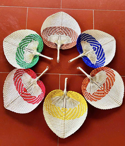 Abanico de Mano Bohemio de Ratán y Bambú para Despedida de Soltera, Boda en la Playa, Recuerdo Ecológico para Invitados - Product Image 4