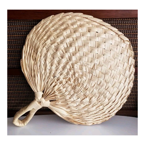 Éventail en feuilles de palmier naturelles en gros du Vietnam, éventail artisanal écologique pour la décoration de mariages, les festivals et les marchés de cadeaux - Product Image 1