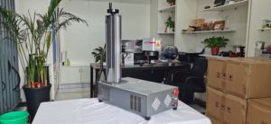 Offre limitée artisanat promotionnel en pierre 30w 20w pas cher petite machine de marquage laser à fibre optique portable en métal - Product Image 3