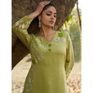 Kurta de Algodón Puro con Bordado Floral para Mujer, con Pantalones, Corte Regular, Ropa Étnica para Uso Diario y Festivo, Venta al Por Mayor - Product Image 4